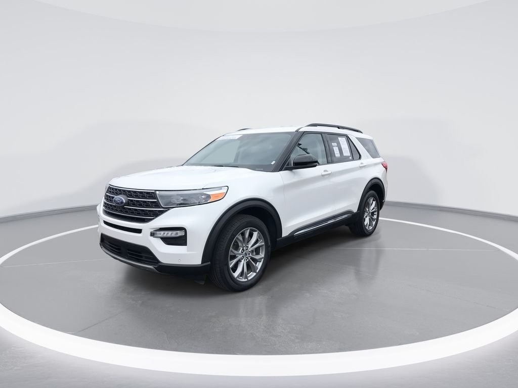 Used 2023 White Ford XLT image 4