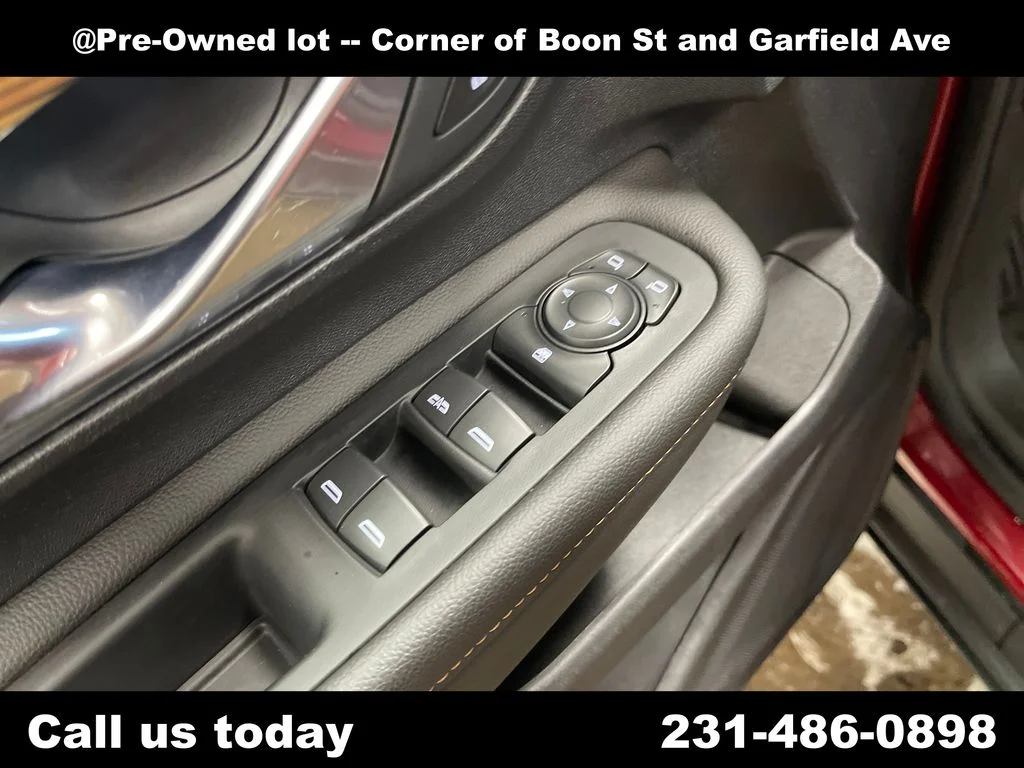 Used 2020 Red GMC SLE image 16