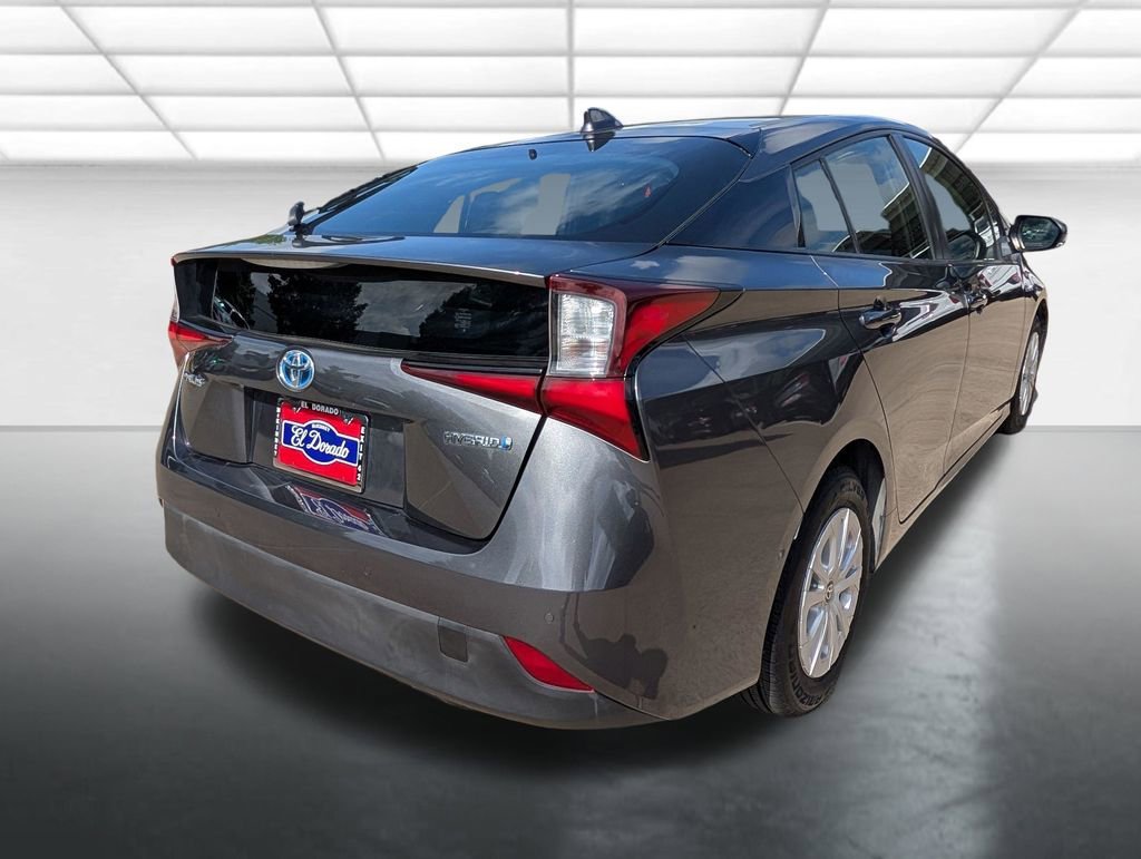 Used 2021 Gray Toyota LE image 27