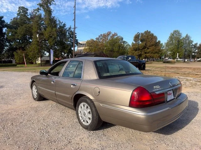 Used 2005 Tan Mercury GS image 10
