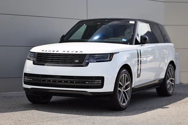 2026 Land Rover Range Rover SE