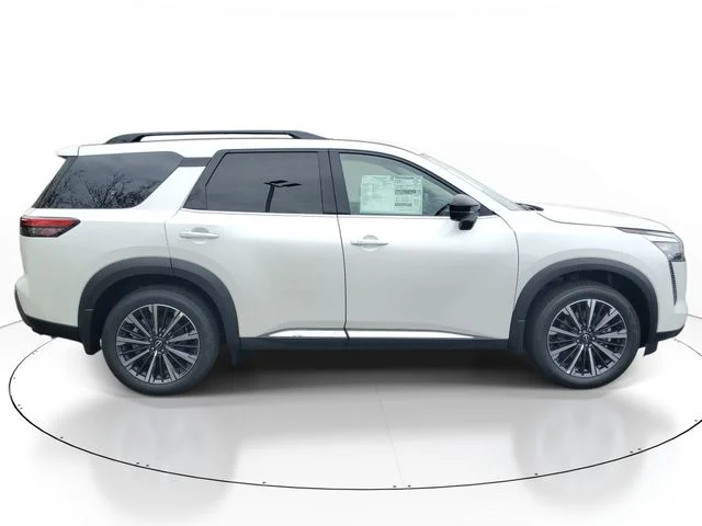 New 2026 Everest White Pearl TriCoat Nissan Platinum image 4