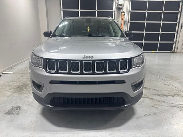 Used 2021 Silver Jeep Sport image 3