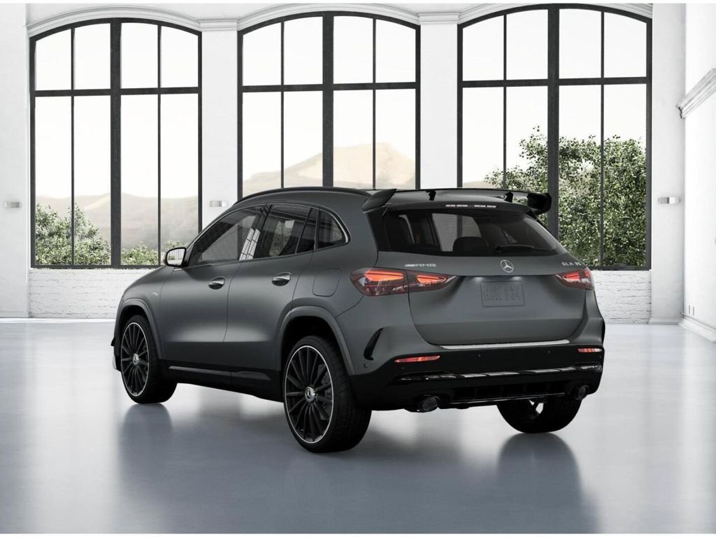 New 2026 MANUFAKTUR Mountain Grey Magno Mercedes-Benz AMG® GLA 35 4MATIC® SUV image 28