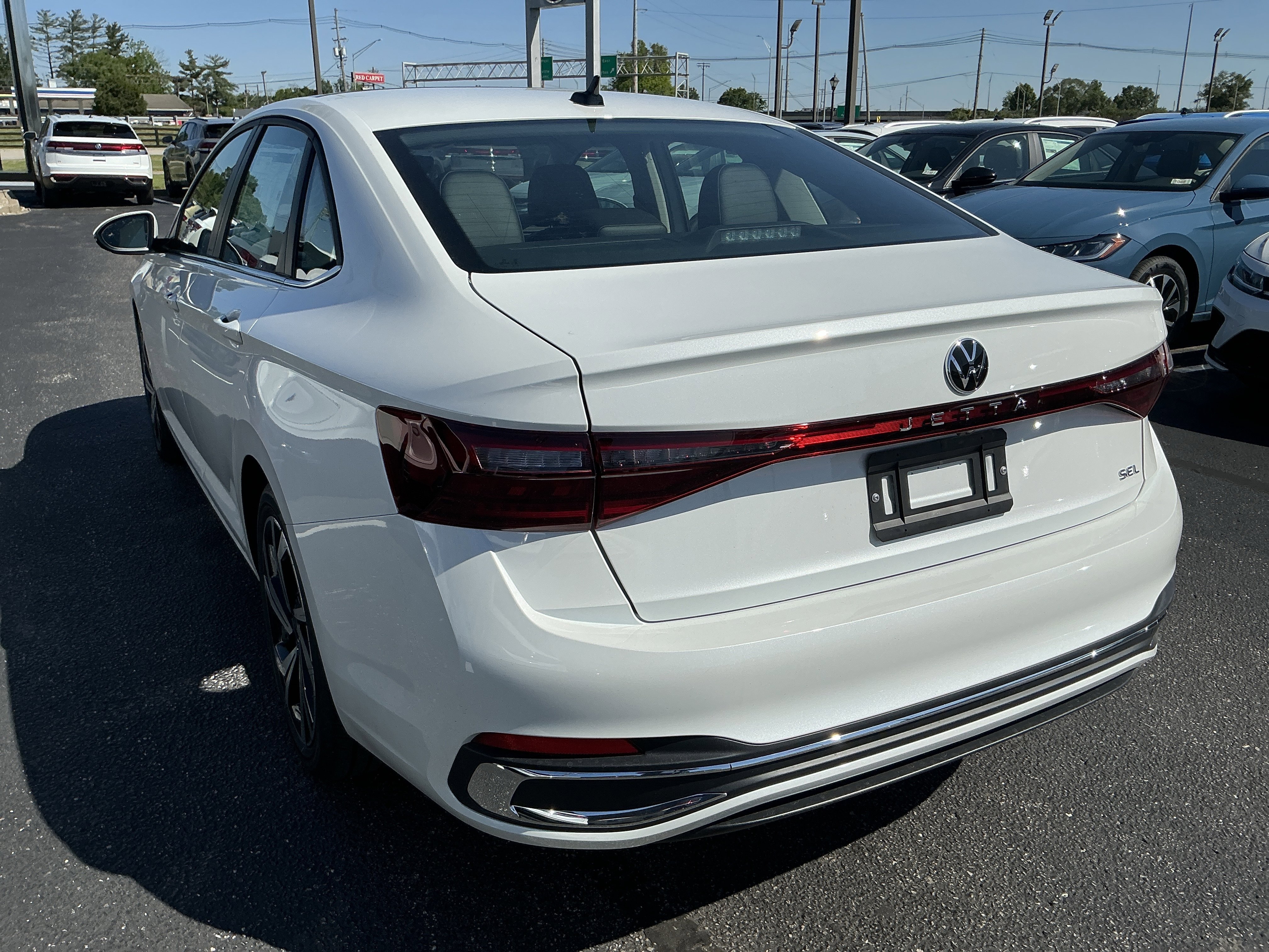 New 2026 Opal White Pearl Volkswagen SEL image 5
