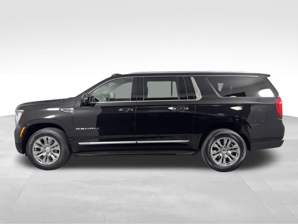 Used 2025 Onyx Black GMC Denali image 9