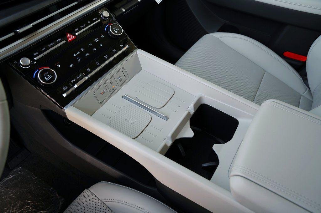 New 2026 Shimmering Silver Hyundai SEL image 23