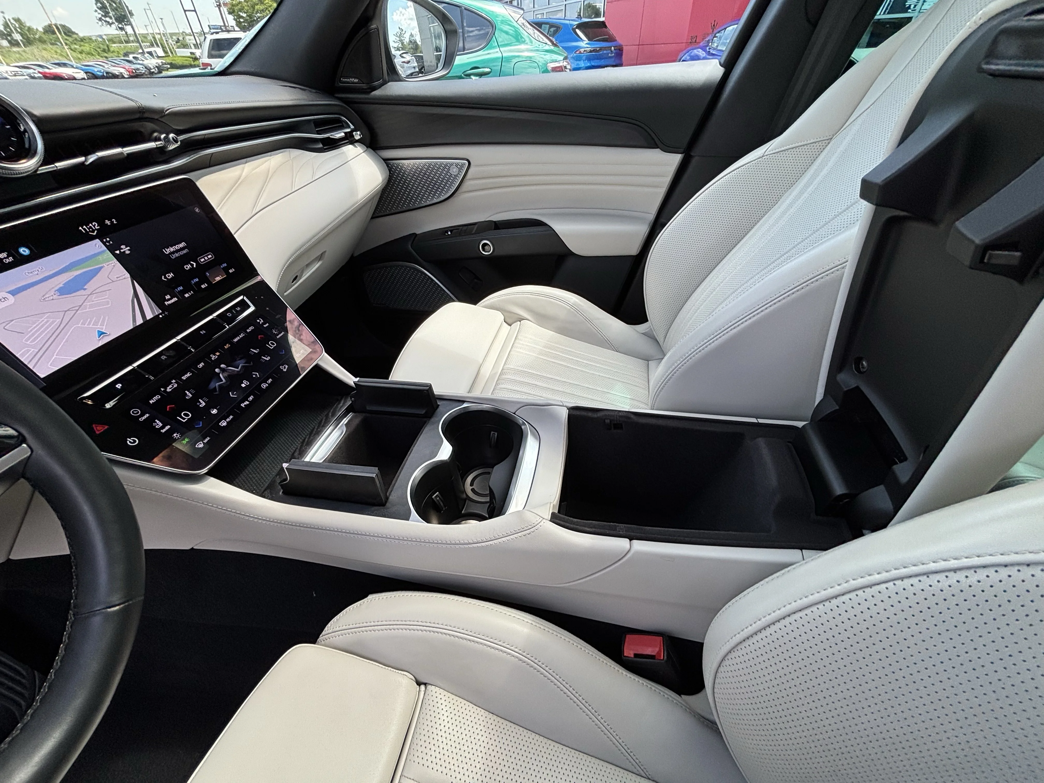 Certified Used 2023 Bianco Astro Metallic Maserati Modena image 27