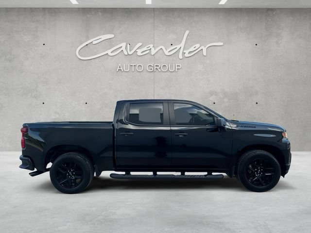 Used 2022 Black Chevrolet Custom image 17