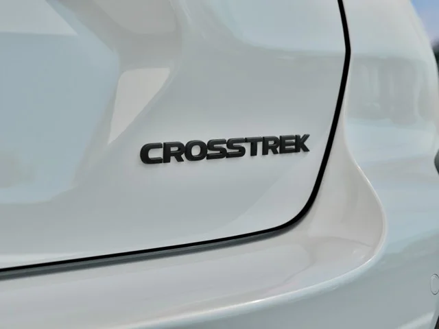 New 2026 CRYSTAL WHITE PEARL Subaru Limited image 11