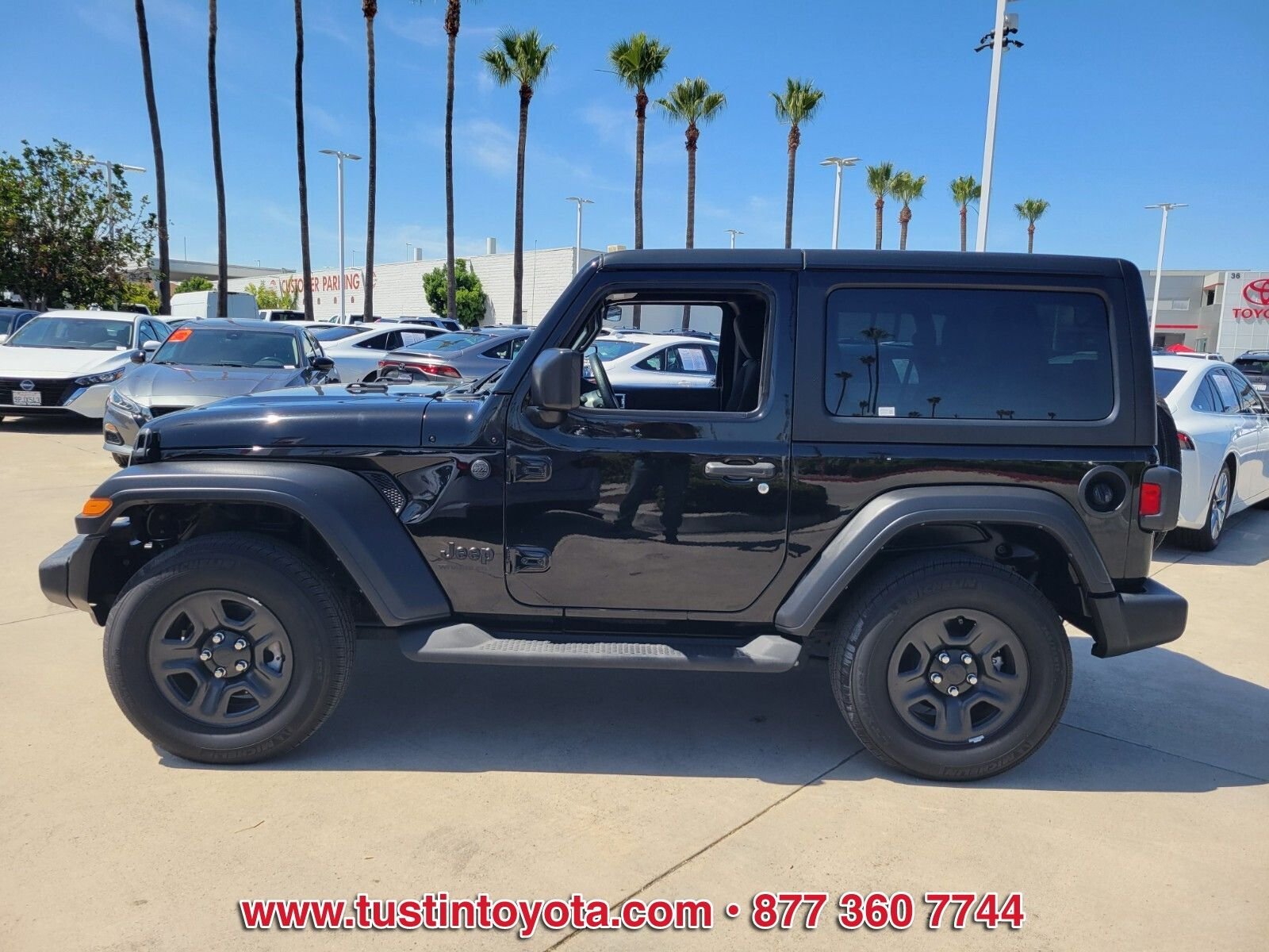 Used 2023 Black Jeep Sport image 7