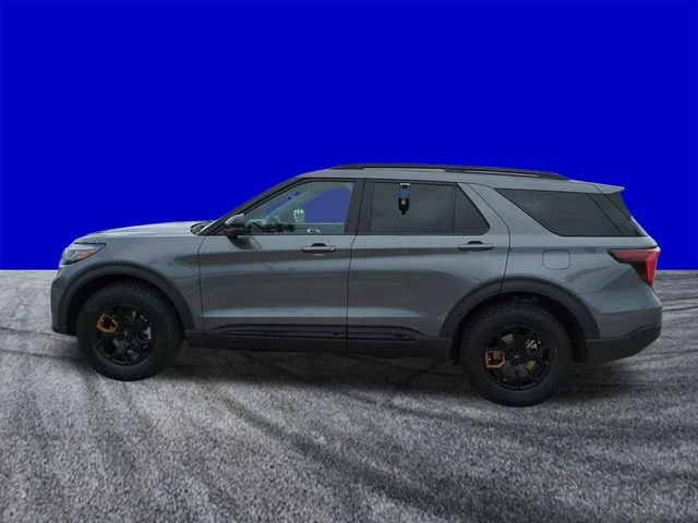New 2026 Carbonized Gray Metallic Ford Tremor® image 7