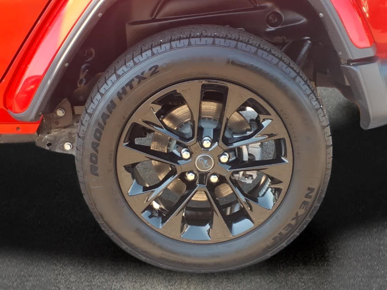 Used 2024 Firecracker Red Clearcoat Jeep Sahara image 3