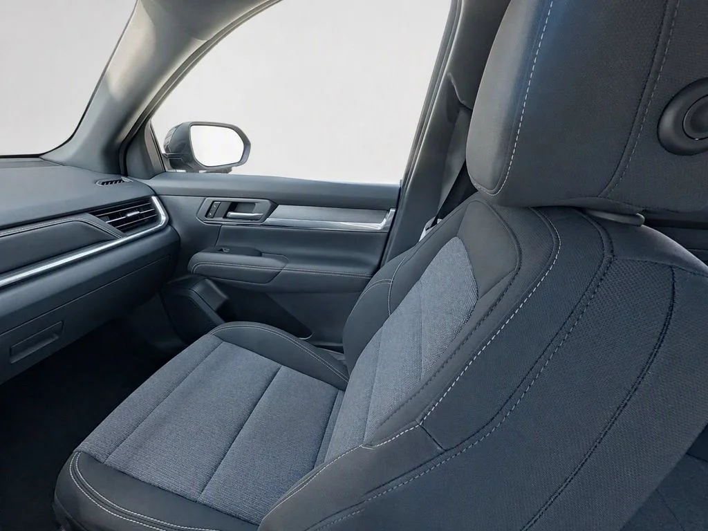 New 2027 White GMC Elevation image 29