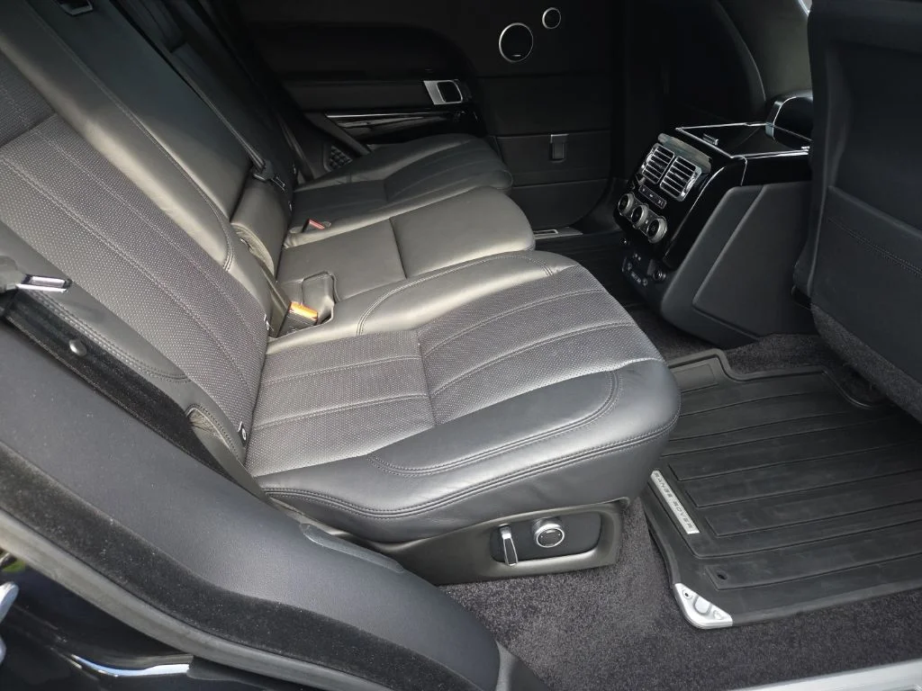 Used 2017 Black Land Rover 5.0L V8 Supercharged image 15