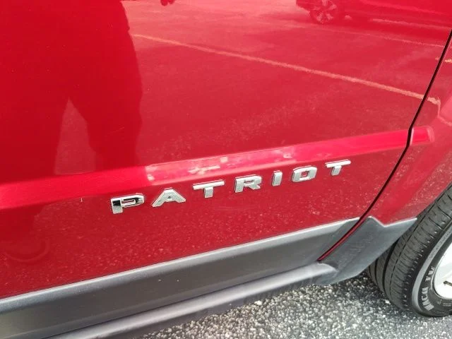 Used 2014 Red Jeep Latitude image 22