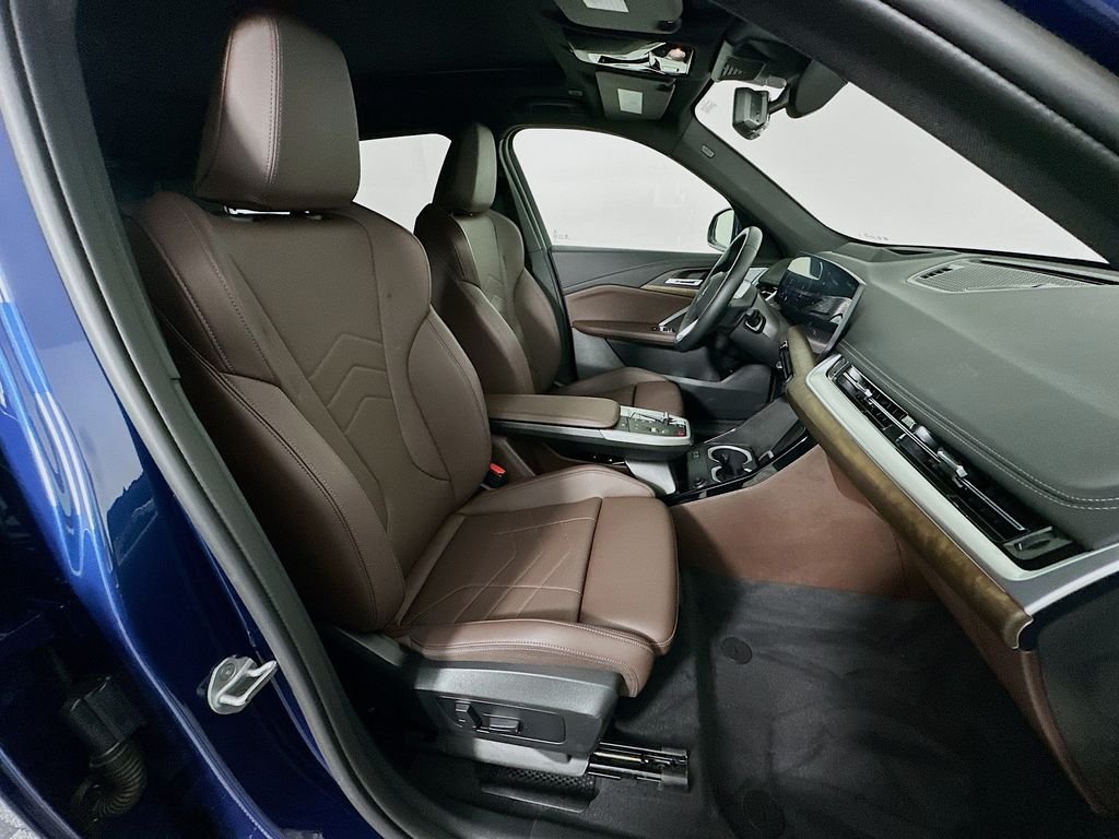 2025 BMW X1 28i - Photo 28