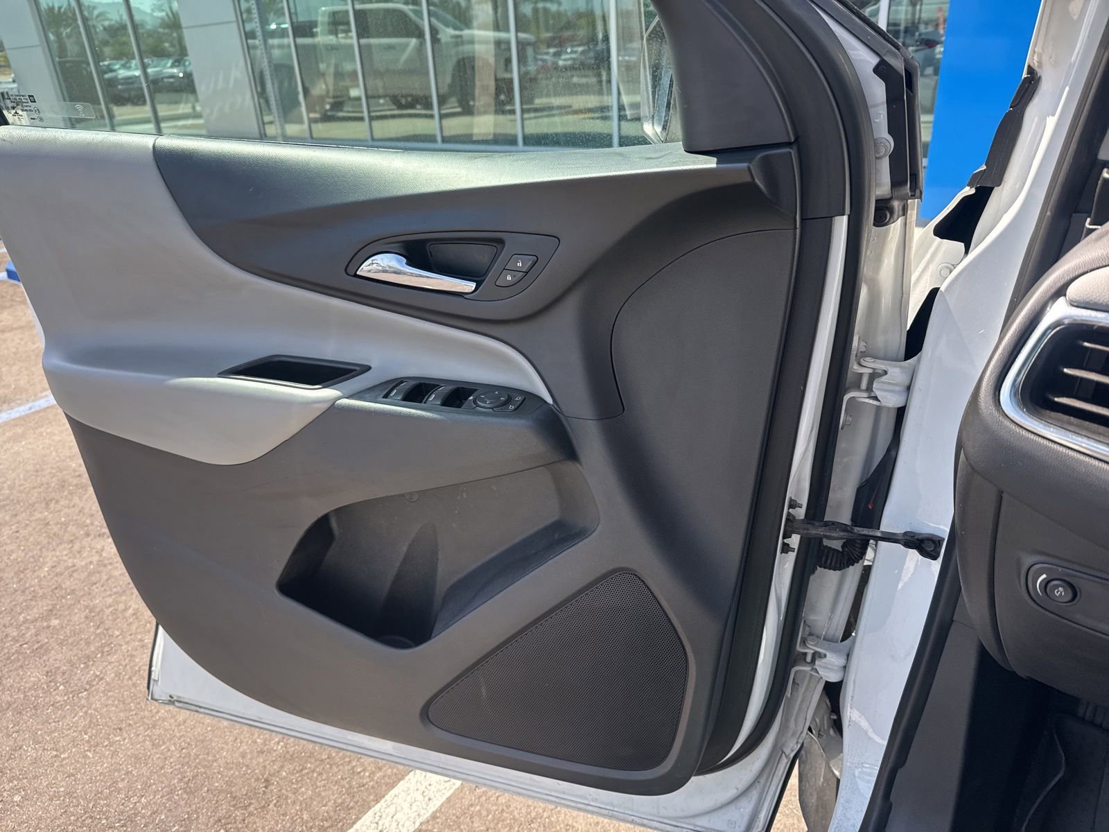 Used 2021 SUMMIT WHITE Chevrolet LS image 5