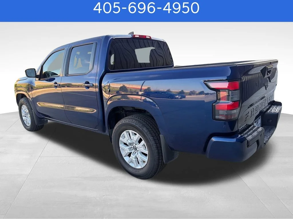 Pre-Owned 2022 Nissan Frontier SV