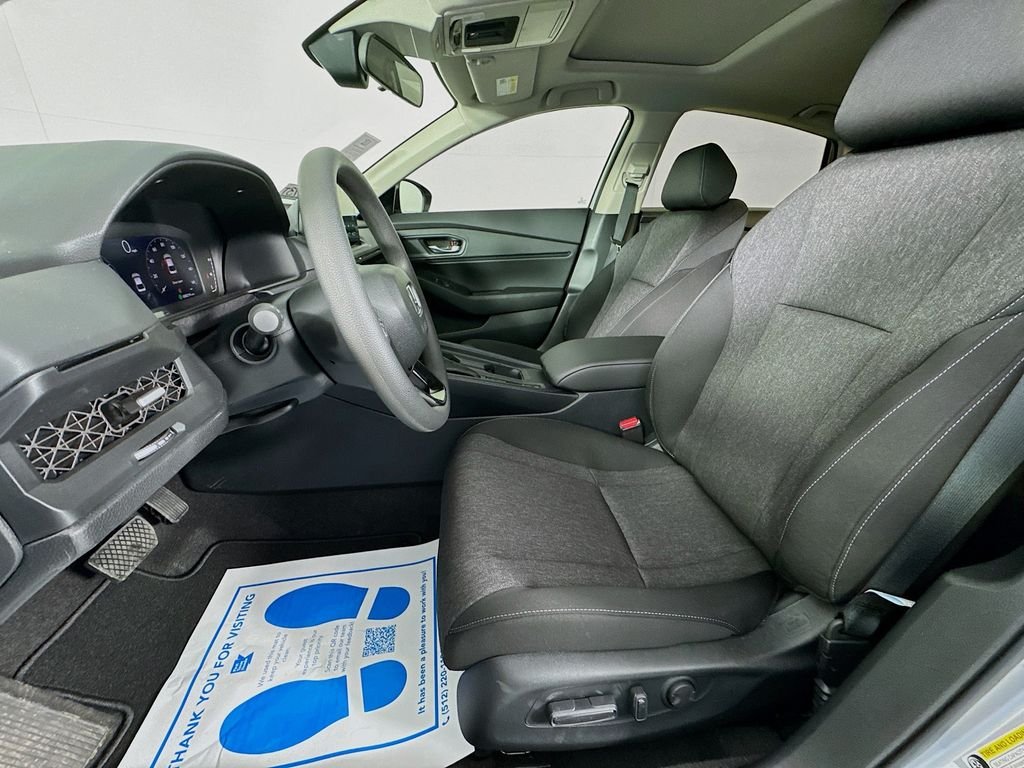 New 2026 Solar Silver Metallic Honda SE image 29