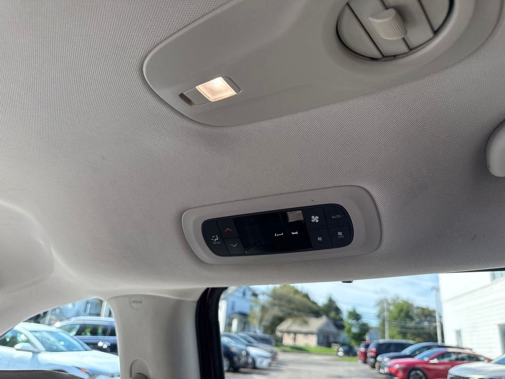 Used 2017 Red Chrysler Touring L Plus image 20