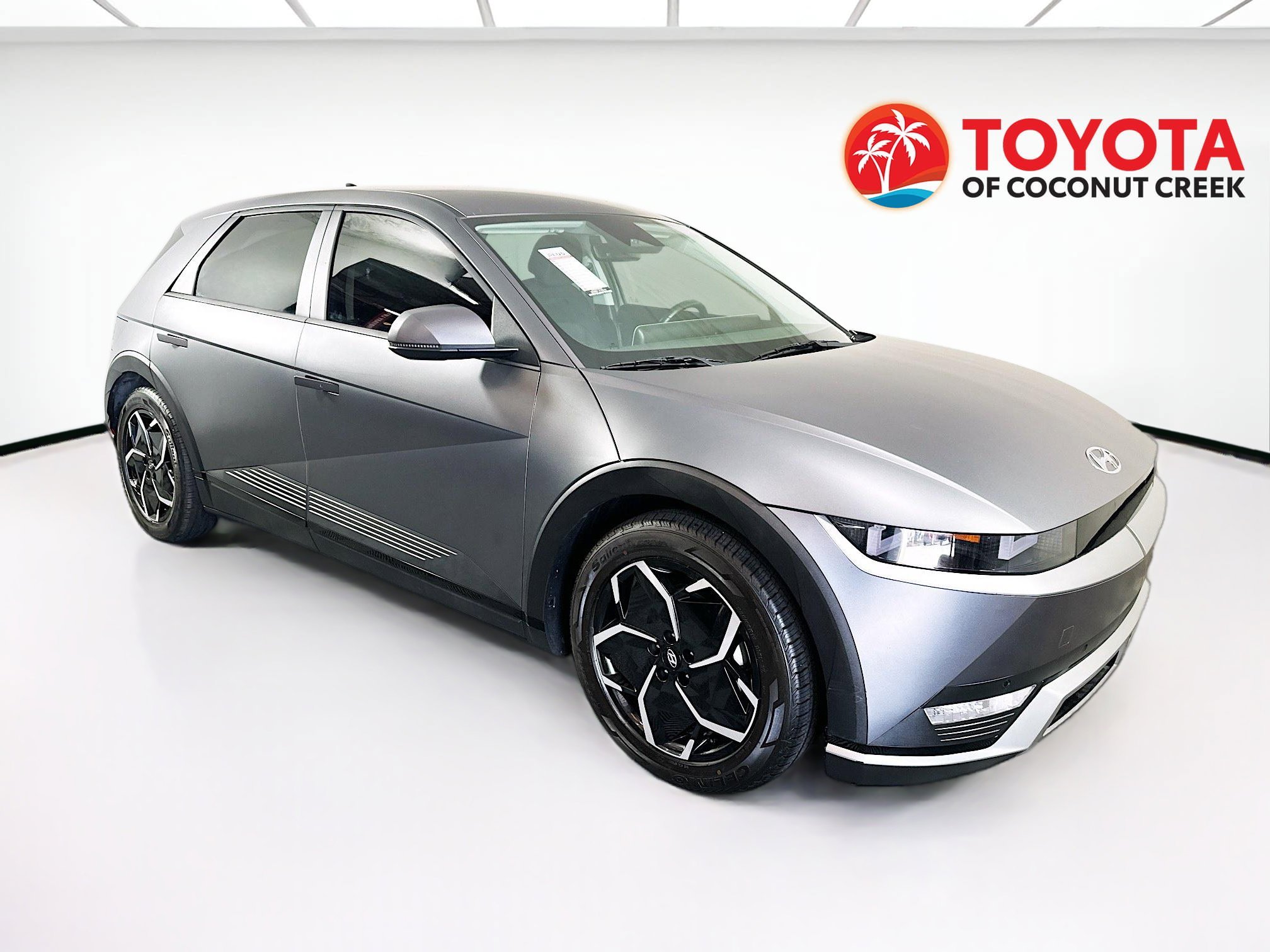 2024 Hyundai IONIQ thumbnail 3