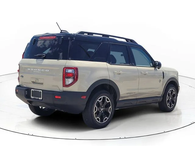 Used 2025 Beige Ford Outer Banks image 5