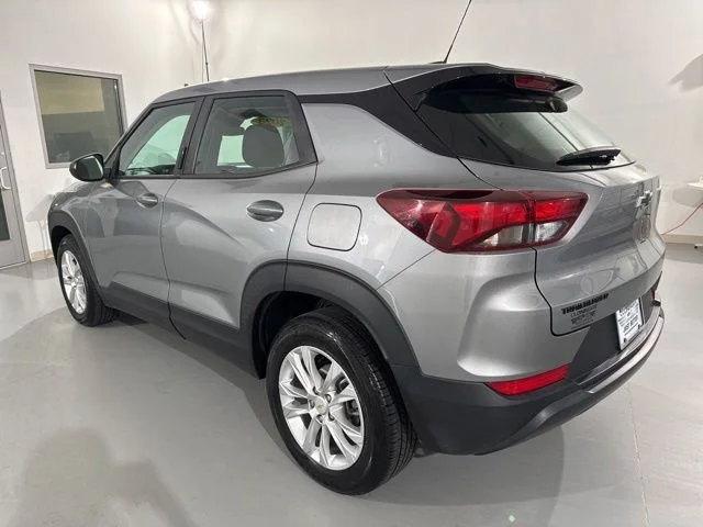 Used 2023 Gray Chevrolet LS image 6