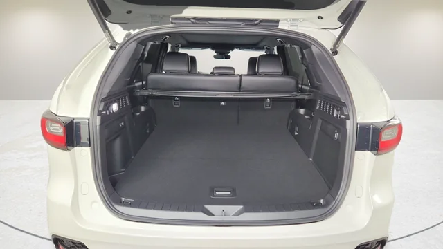 2025 Mazda CX-70 Premium Package - Photo 40