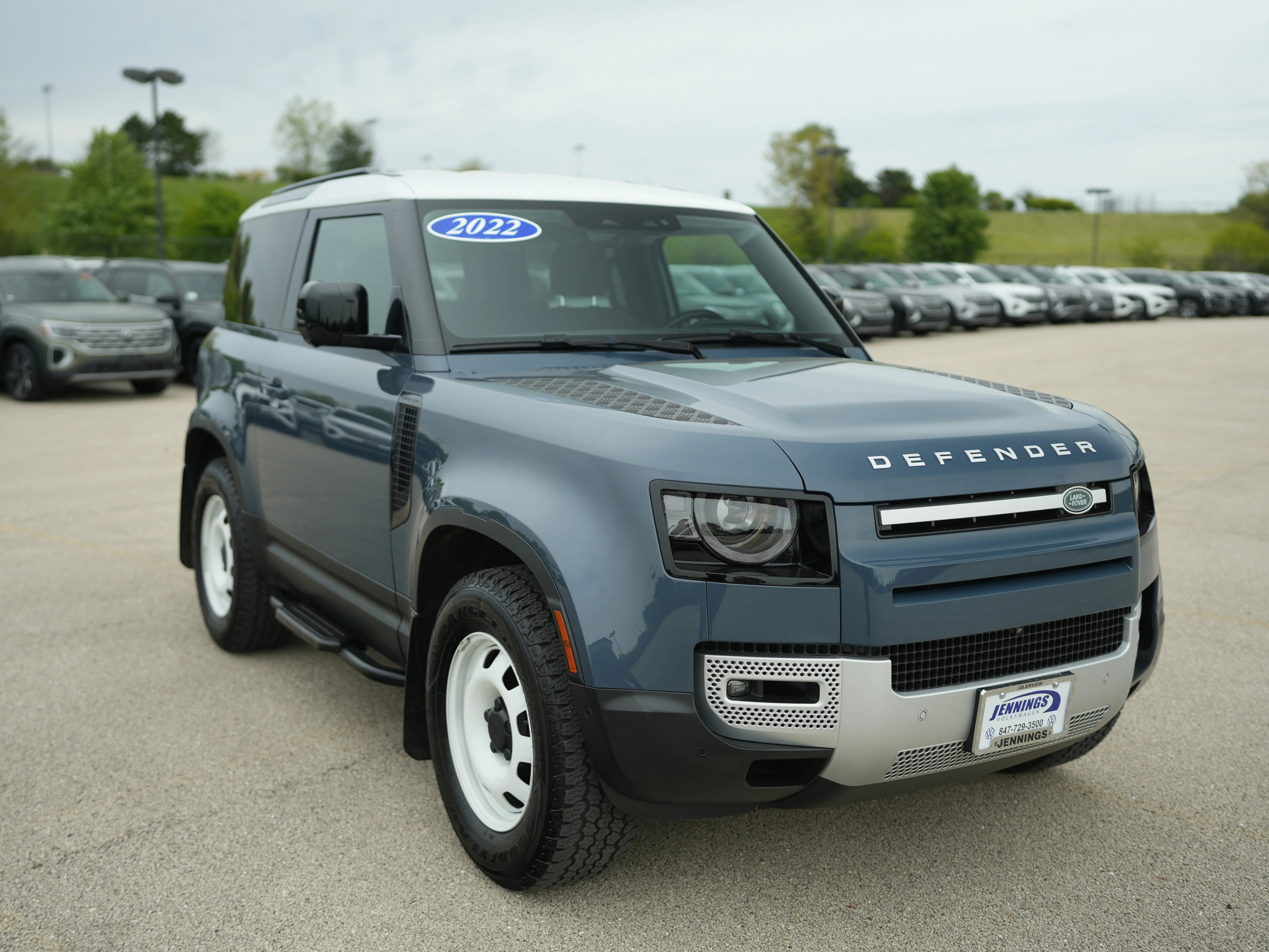 2022 Land Rover Defender Standard's photo
