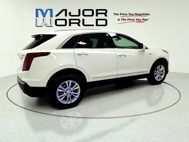 Used 2024 White Cadillac Luxury image 7