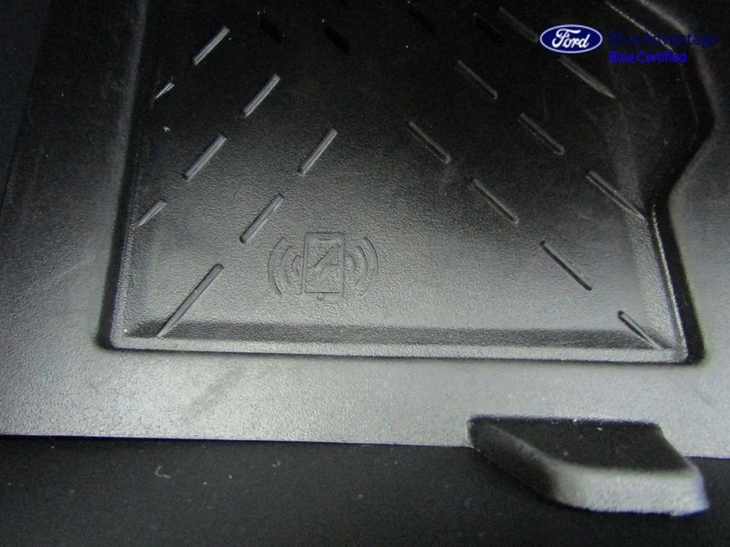 Certified Used 2025 Diamond Black Chrysler Limited image 36