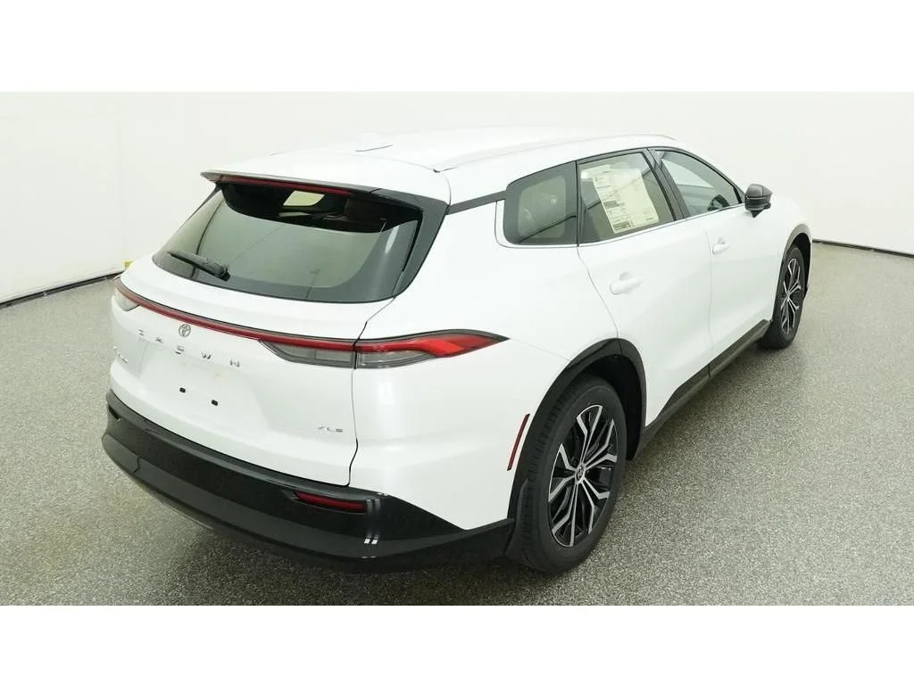 New 2026 Oxygen White Toyota XLE image 8
