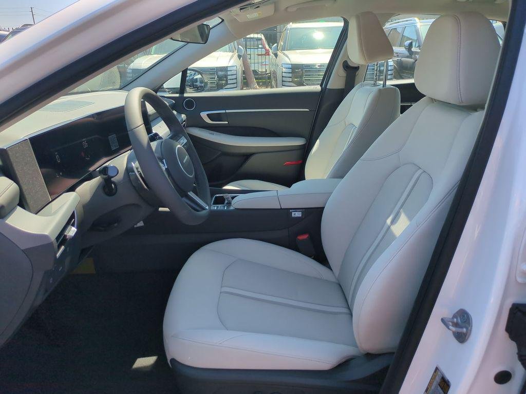 2026 Hyundai Sonata SEL - Photo 15