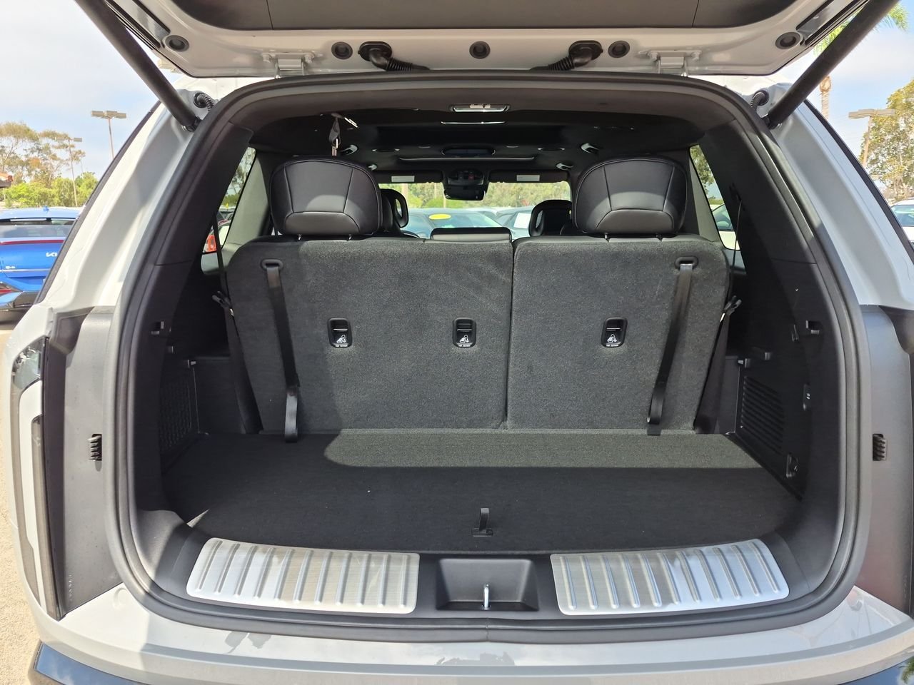 New 2027 Wolf Gray Kia X-Line SX image 27