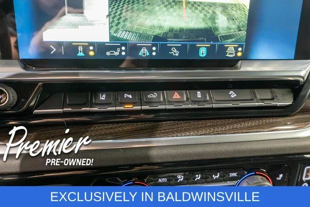 Used 2025 Gray Chevrolet LT image 27