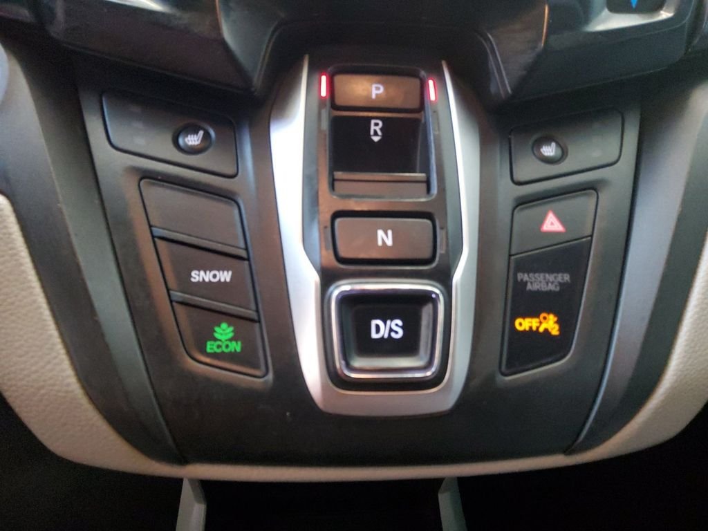 Used 2019  Honda EX image 26
