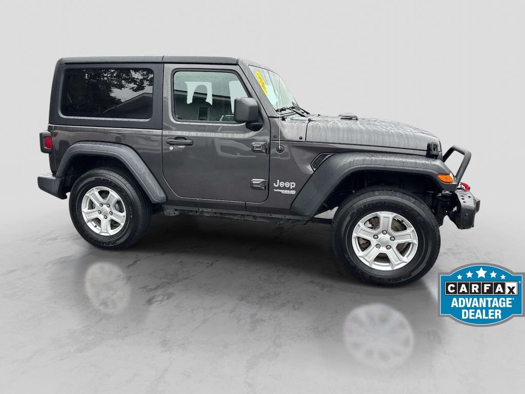 Used 2020 Gray Jeep Sport S image 6