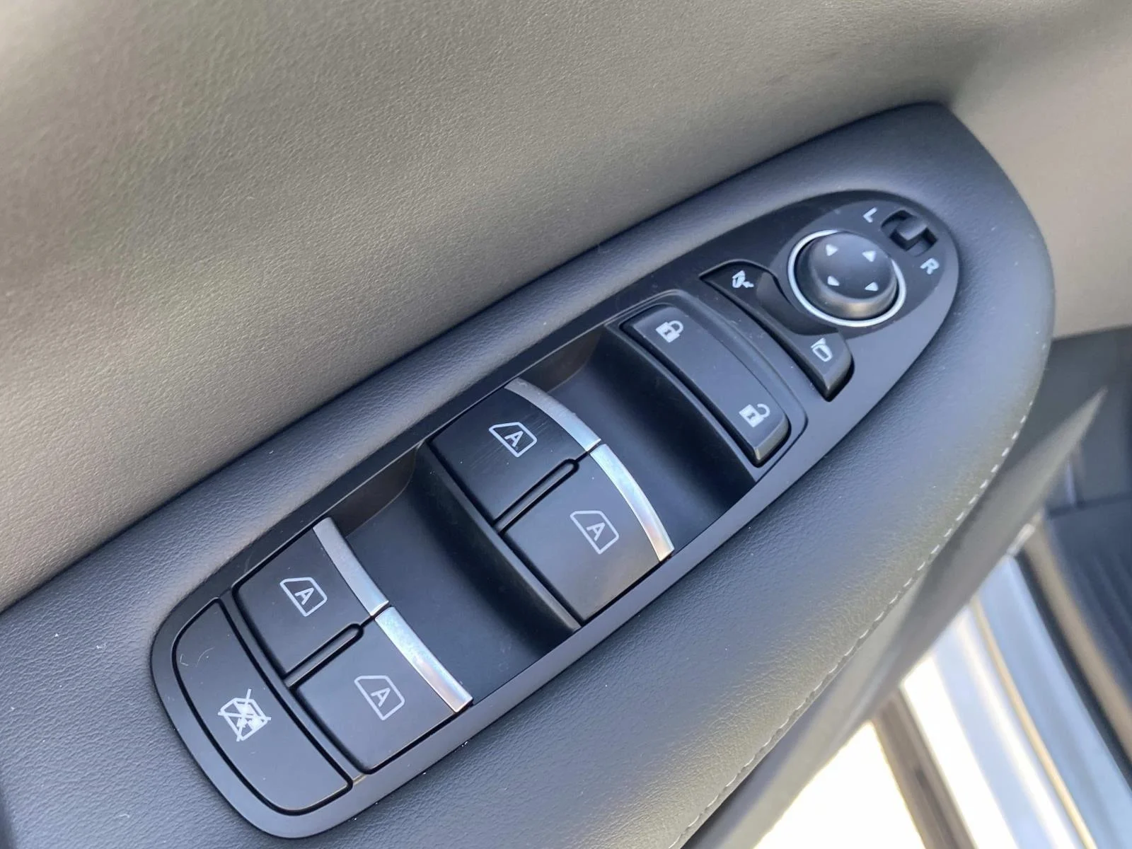 2025 INFINITI QX50 Luxe - Photo 13