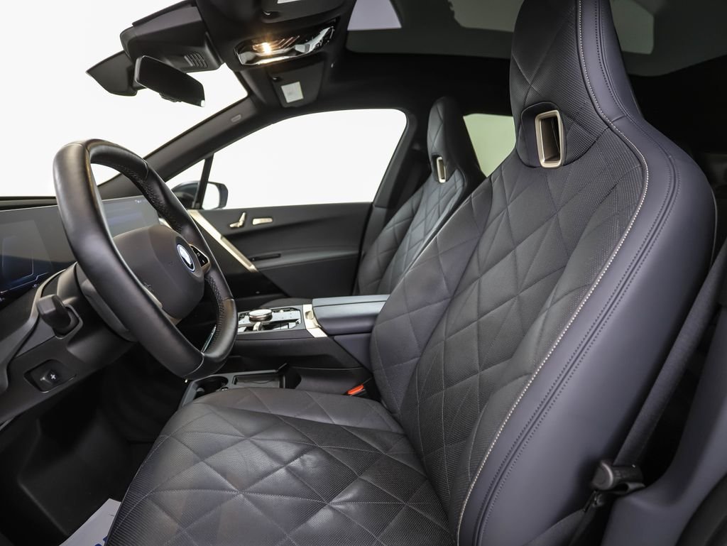 Certified Used 2024 Dark Graphite BMW xDrive50 image 11