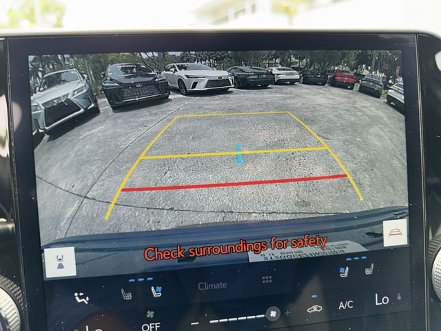 2022 Lexus NX 350 - Photo 17