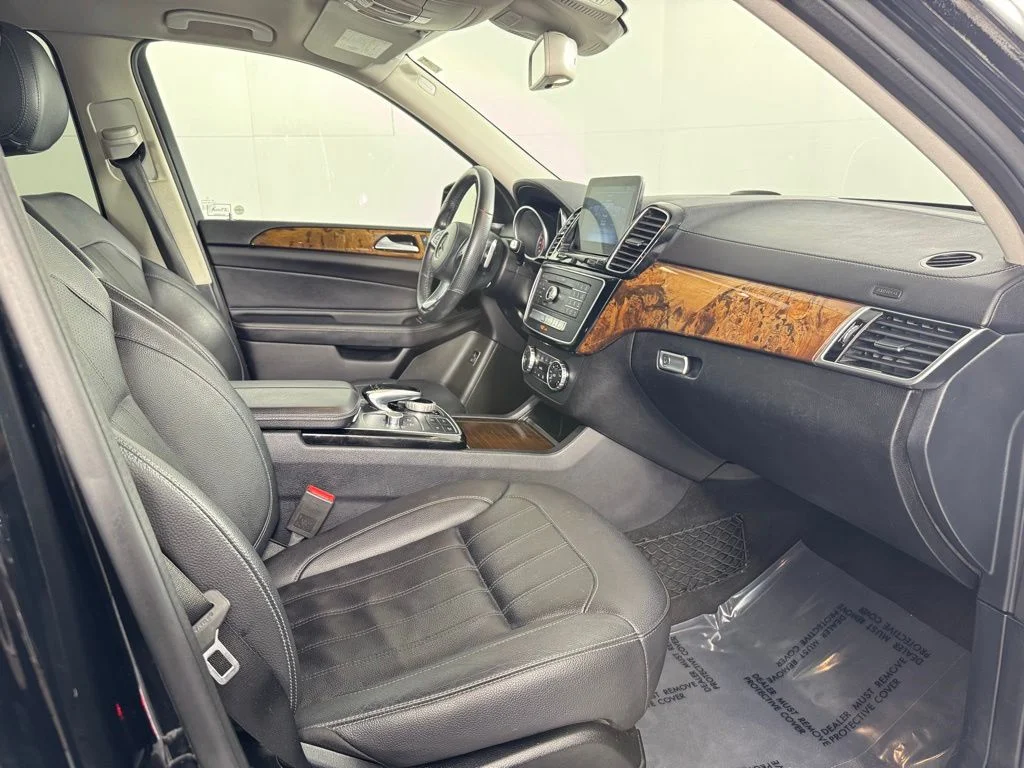 Used 2017 Black Mercedes-Benz GLS 450 image 23