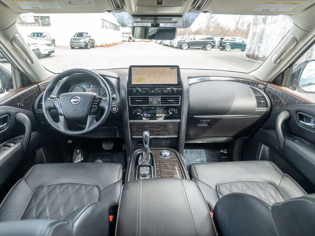 Used 2024 White Nissan Platinum image 18