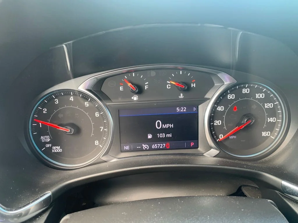 Used 2022 Silver Chevrolet Premier image 9