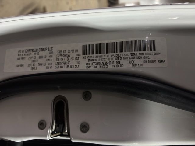 Used 2014 White Ram Big Horn image 32