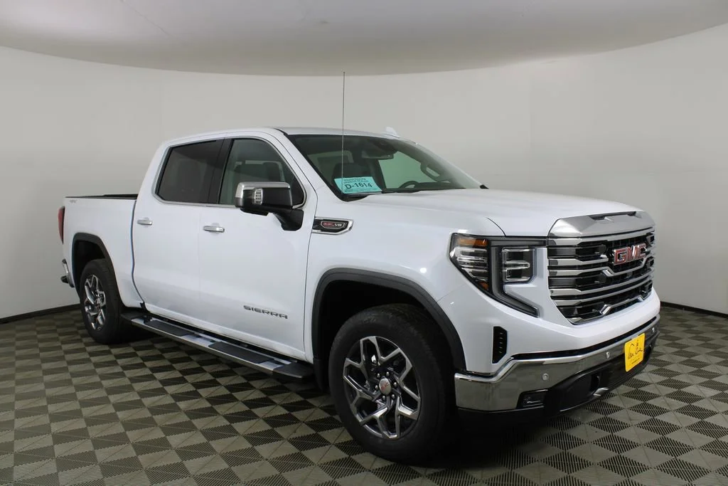 2026 GMC Sierra 4WD Crew Cab Short Box SLT's photo