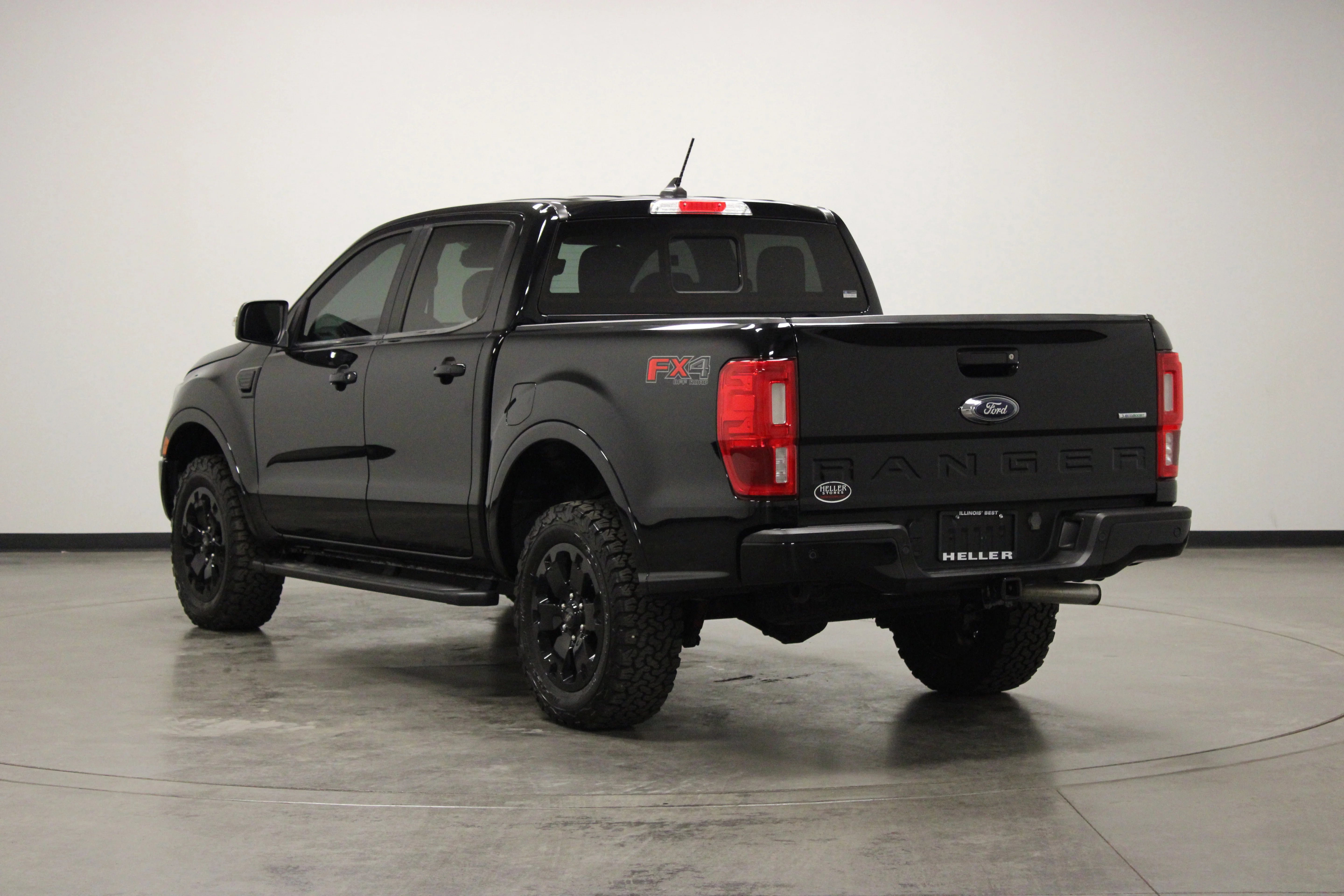 Used 2020 Shadow Black Ford Lariat image 6