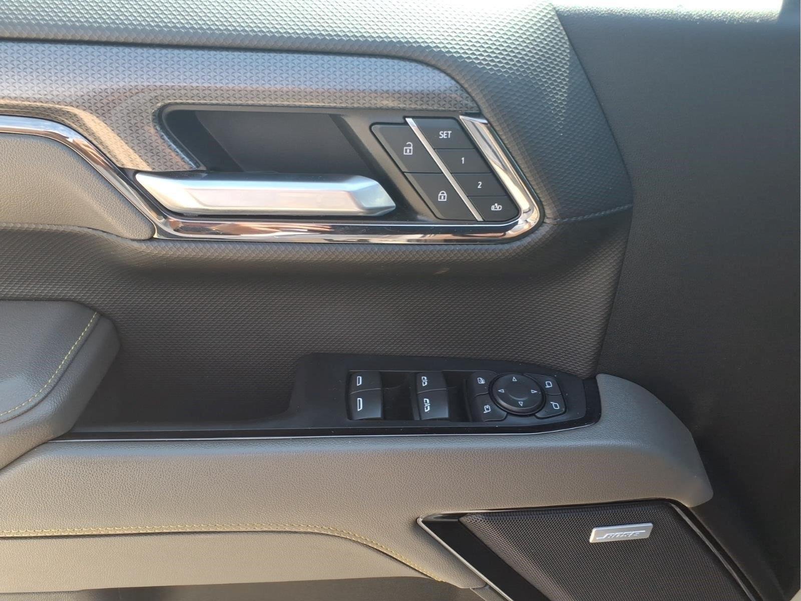 Used 2024 Slate Gray Metallic Chevrolet ZR2 image 18