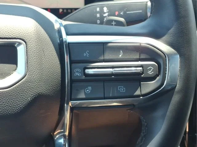 Used 2025 Summit White GMC Denali image 14