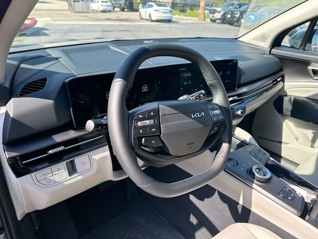 New 2026 Heritage Blue Kia EX image 9